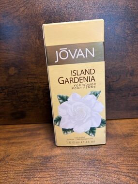 Island Gardenia Cologne Spray for Women - Yellow